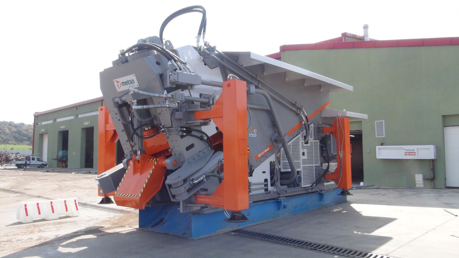 presse cisaille inclinee Metso recycling